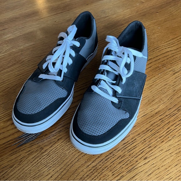 ⭐️ Puma Men’s El Ace 2 Black & Gray sneakers Size 9 - Picture 5 of 15